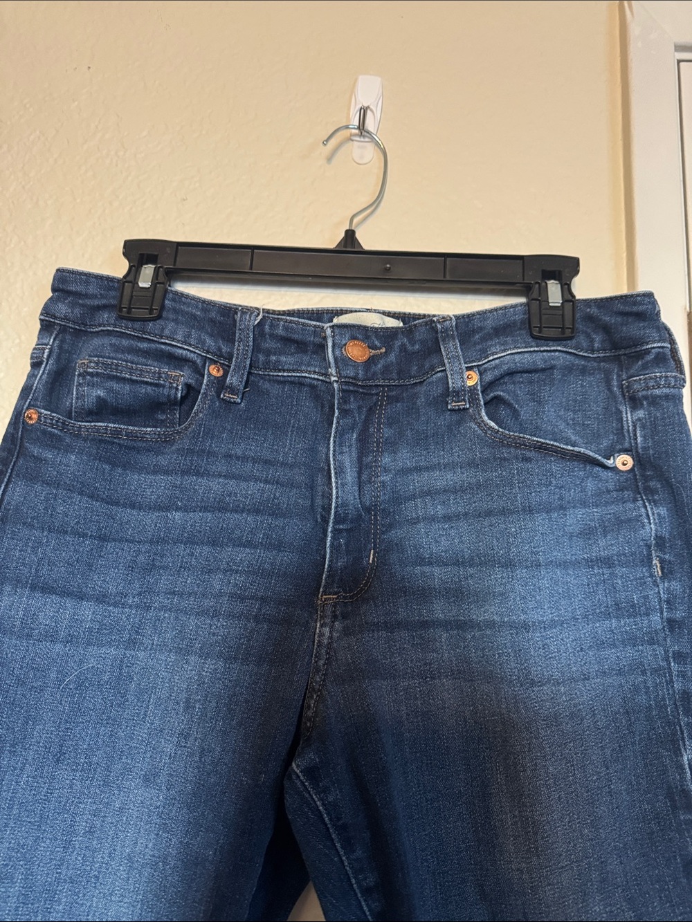 Universal Thread Jeans - Picture 2 of 9